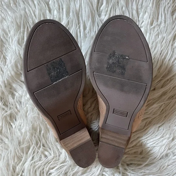 TOMS Majorca Peep Toe Platform Sandal Block Heel Nude Nubuck Leather EUC Size 8 - Picture 8 of 9
